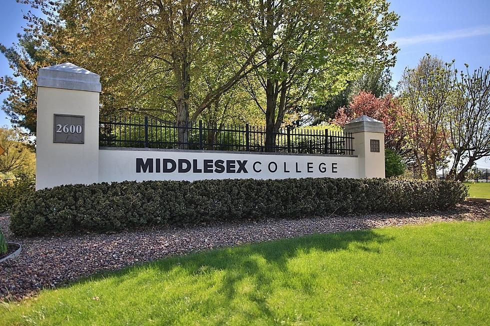 Middlesex College entrance sign, Edison, NJ
